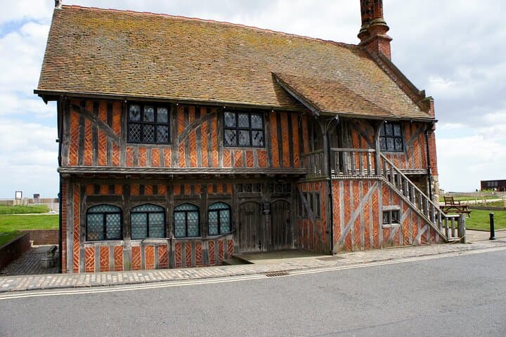 Aldeburgh: A Self-Guided Audio Tour of the Historical Seaside Town