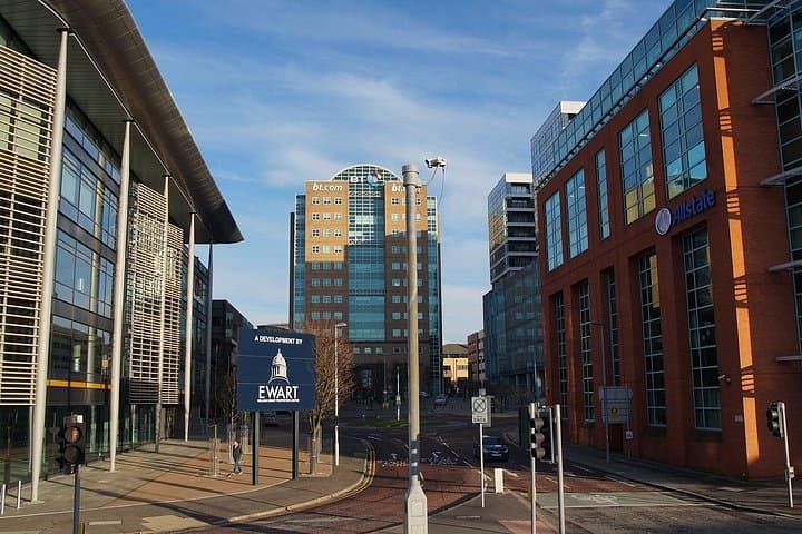 Belfast Private Walking Tour With A Professional Guide