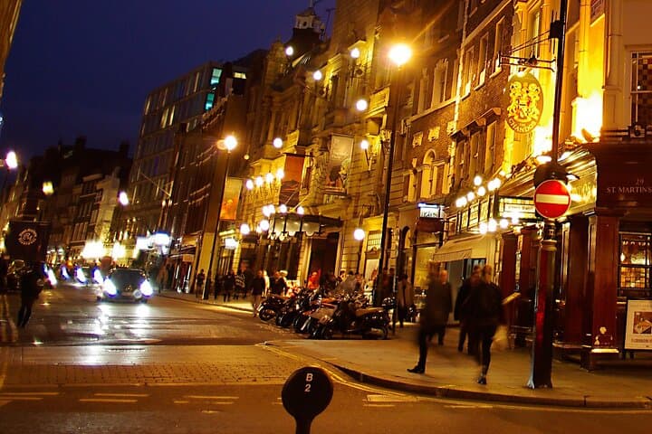 Covent Garden: A Self-Guided Photography Tour