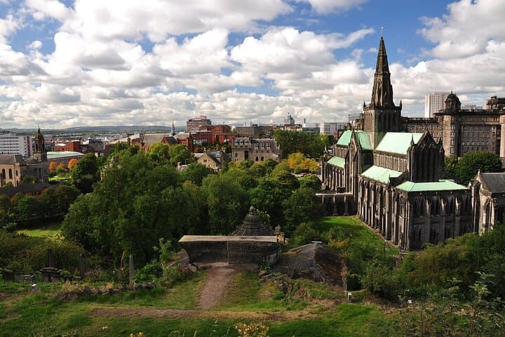 Glasgow Private Walking tour with a Professional Guide