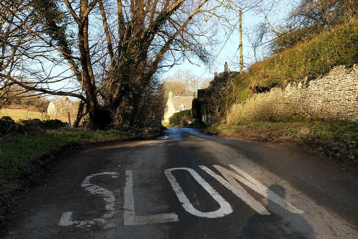 Cotswolds cycle tours road bikes or electric bike options
