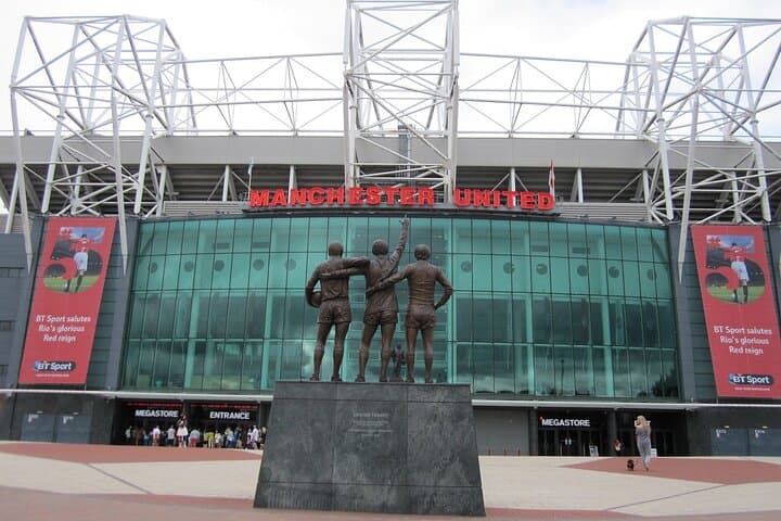Manchester Private Walking Tour with a Professional Guide