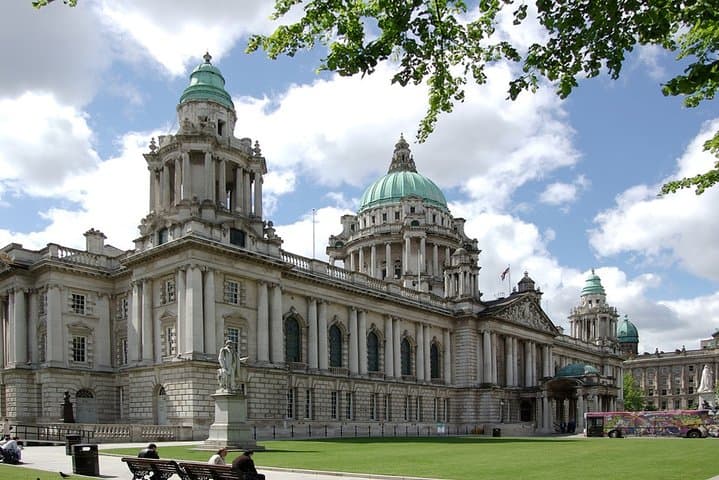 Belfast city tour and Hillsborough - Private shore excursion