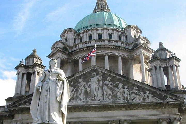 Belfast's Iconic Sites: A Self-Guided Audio Tour