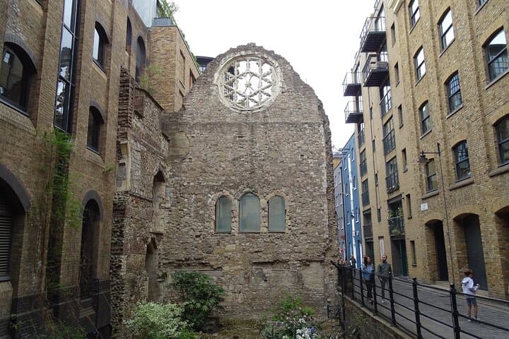 Southwark - an exclusive private walking tour full of surprises!