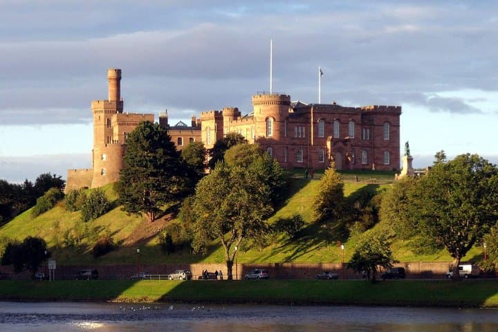 Discovering Inverness: A Self-Guided Audio Tour of the Capital of the Highlands