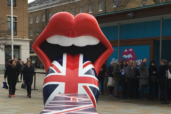 It's Only Rock n Roll, but I like It Taxi Tour