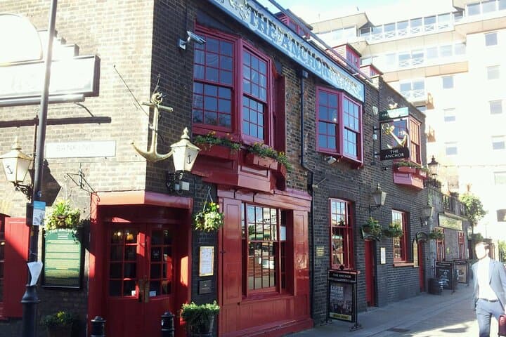 Elizabethan pub - THE ANCHOR