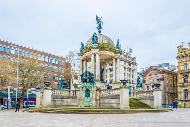 Amazing Scavenger Hunt: Lucky Liverpool