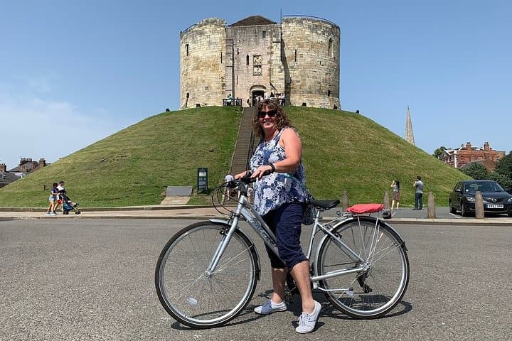 Guided Bike Tour in York