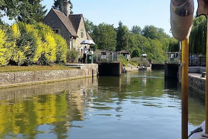 Afternoon Tea Sightseeing River Cruise in Oxford