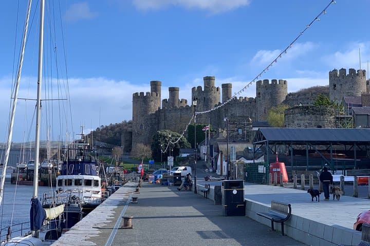 2-Day Private Beatles Tour & Scenic North Wales Adventure