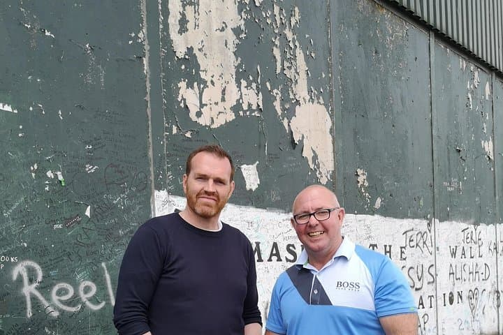 Belfast Black Taxi Tour: Private Journey Through History
