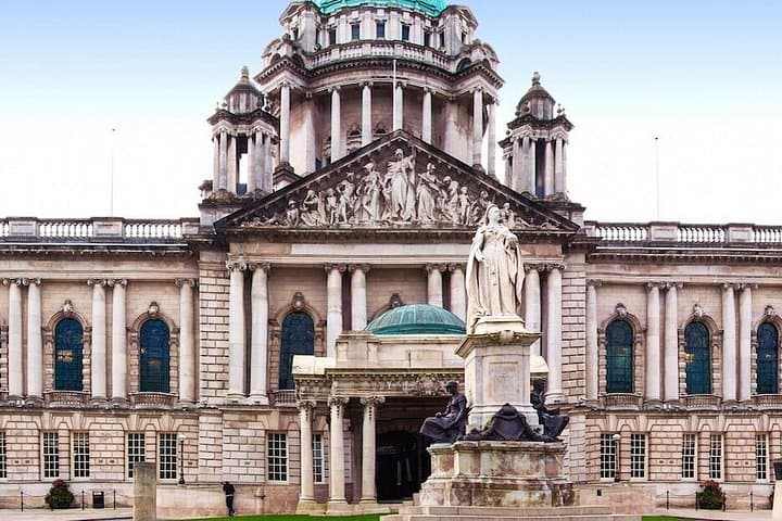 Belfast's Iconic Sites: A Self-Guided Audio Tour