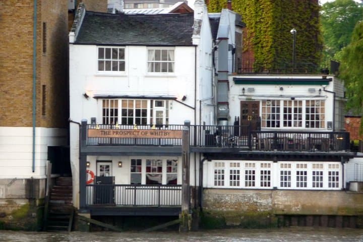 Wapping and the Old London Docks: A Self-Guided Audio Tour