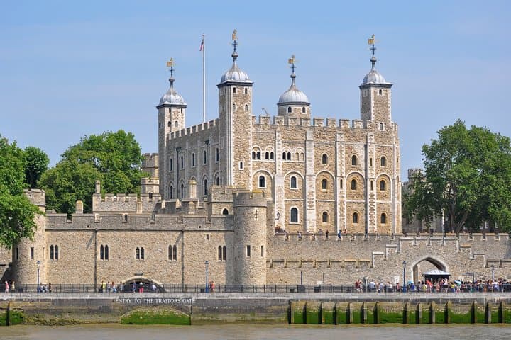 Wapping and the Old London Docks: A Self-Guided Audio Tour