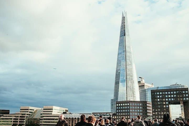 Four Centuries of Entertainment on London's South Bank: A Self-Guided Audio Tour