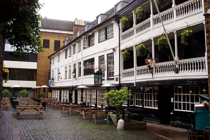 Four Centuries of Entertainment on London's South Bank: A Self-Guided Audio Tour