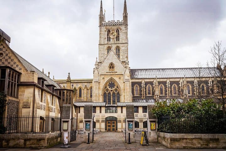 Four Centuries of Entertainment on London's South Bank: A Self-Guided Audio Tour