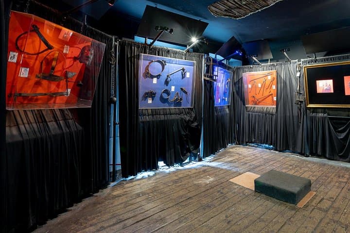 Haunted Vaults Walking Tour in Edinburgh