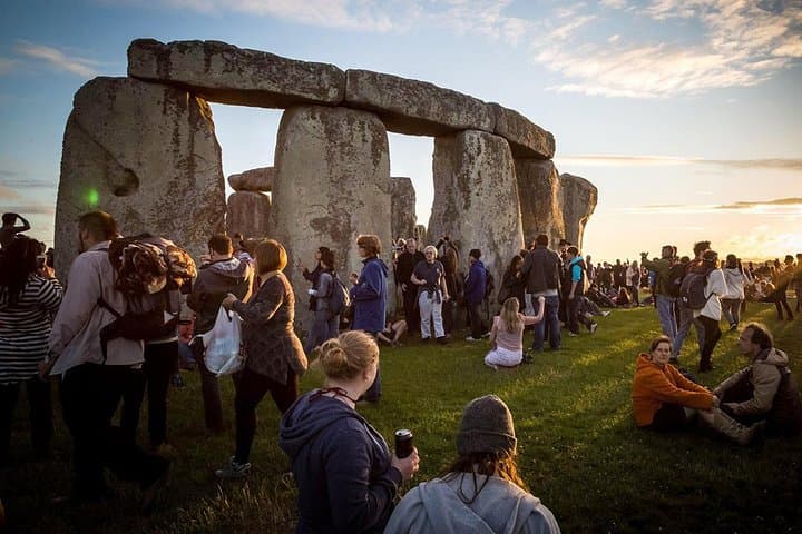 Private Trip to Stonehenge with Local Guide