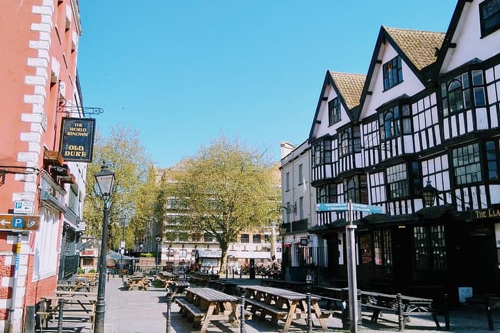 Bristol's Brilliant Pubs: A Self-Guided Tour of the Old City