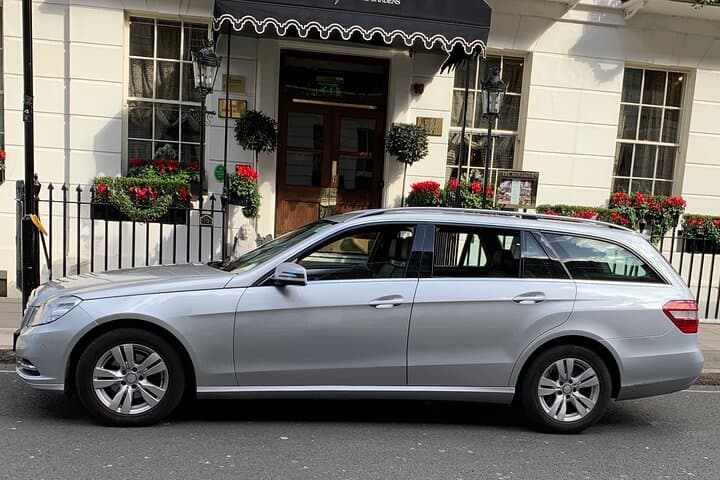 London Heathrow Airport Private Transfer Service To Oxford City