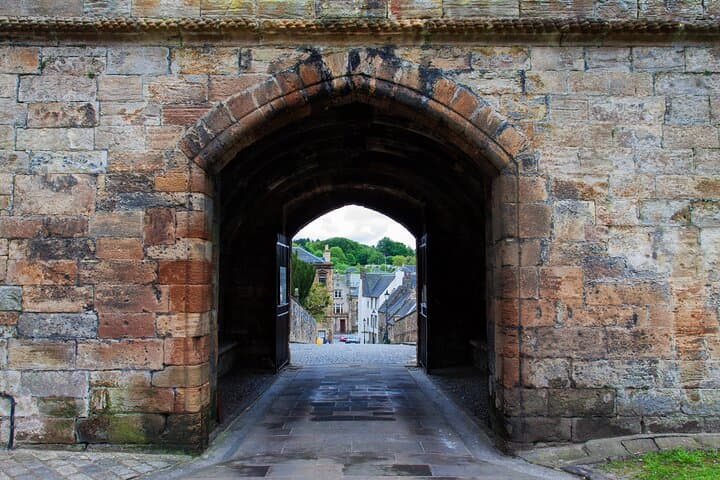 Private Mary Queen of Scots Tour with free self guided MQS Edinburgh Tour