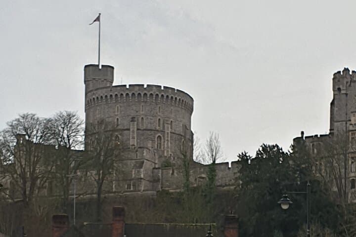 Private Driver Guided Tours Windsor Castle and Stonehenge