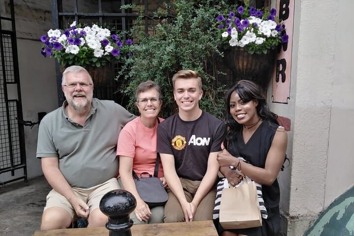 More happy campers on our Greenwich Food Tour