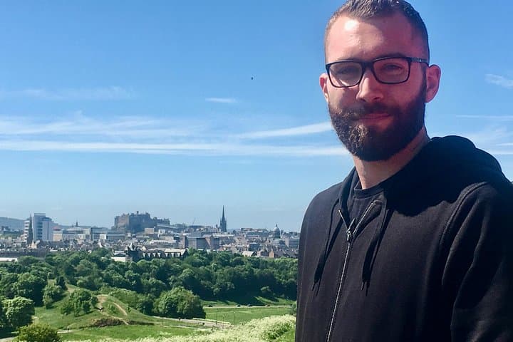 Edinburgh Private Custom Walking Tour - Highlights & Hidden Gems