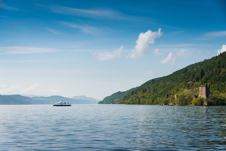 Loch Ness and Caledonian Canal 2-Hour Cruise from Dochgarroch