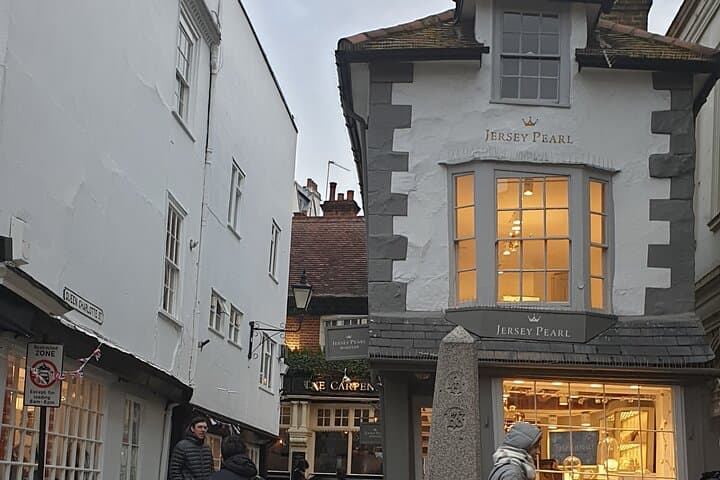 Private driver tour Windsor, Eton & Hampton Court