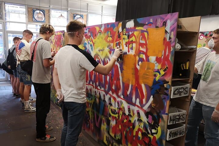 Street Art Walking Tour and Workshop in London