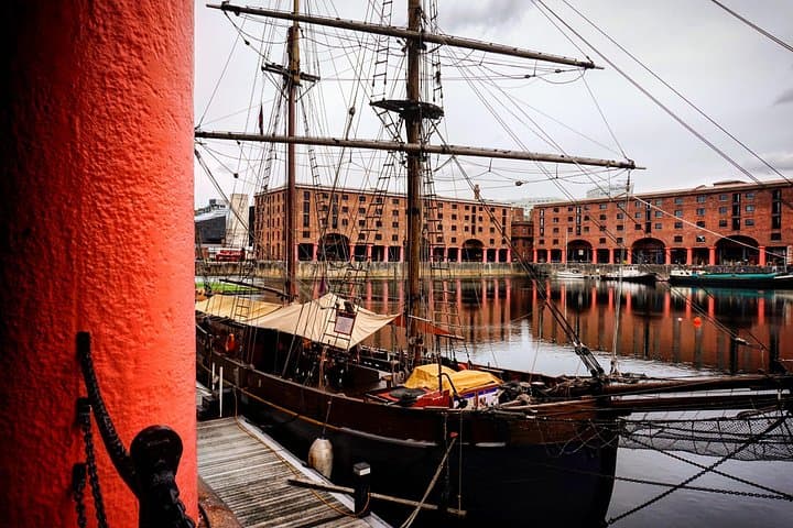 Welcome to Liverpool Tour - 2 Hour Private Walking Tour