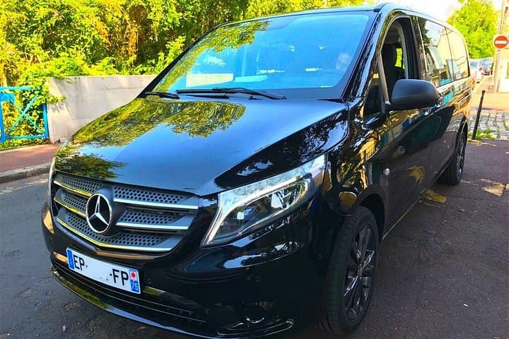 Try find your better than us ! Airport transfer service in London HTL-APT (LHR)