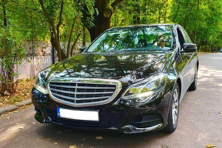 Try find your better than us ! Airport transfer in London HTL - APT (LGW,STN)