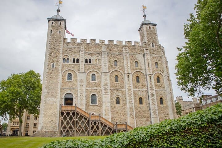 Tower of London Highlights Tour with LetzGo City Tours