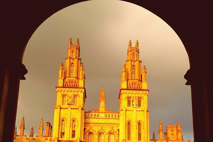 Prospective Oxford University Student tours with alumni