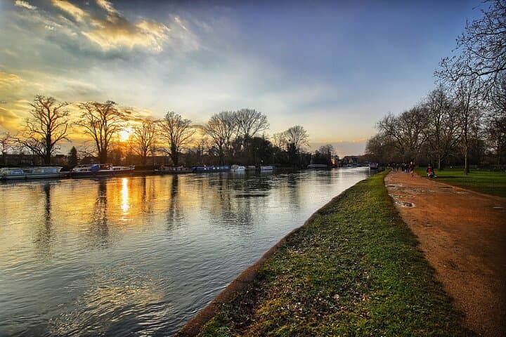 Oxford Tour App, Hidden Gems Game and Big Britain Quiz (1 Day Pass) UK
