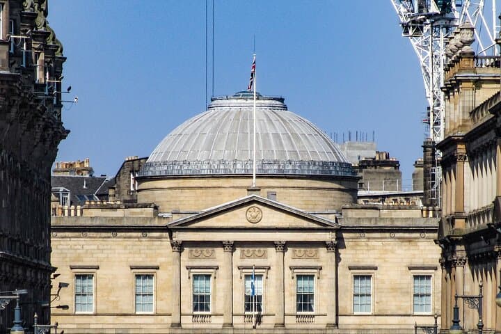 The Architecture of Money: A Self-Guided Audio Tour of Edinburgh’s New Town