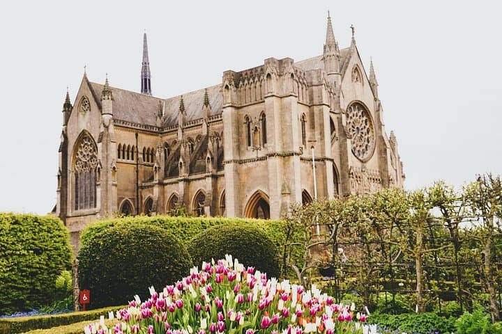 English Castles & Gardens Weekend from London