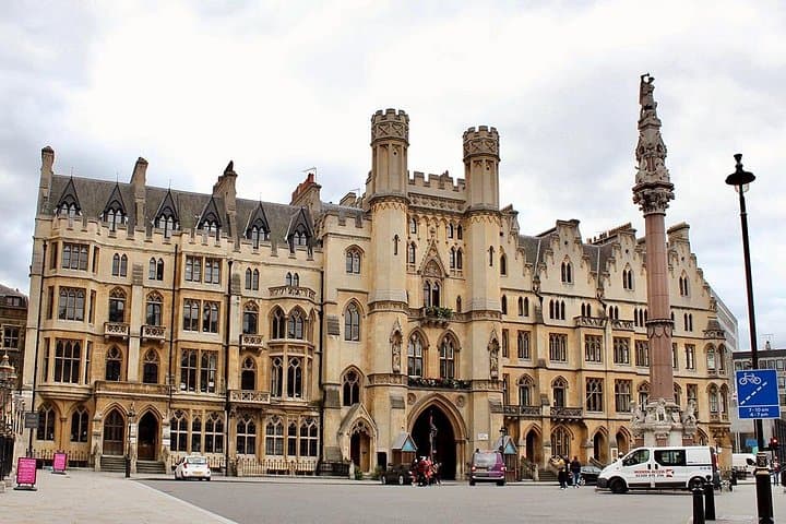 Highlights of London Full Day Guided Tour