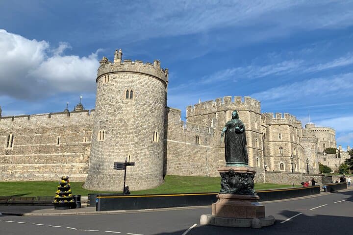 Private Chauffeured Vehicle Day Trip Out Of London