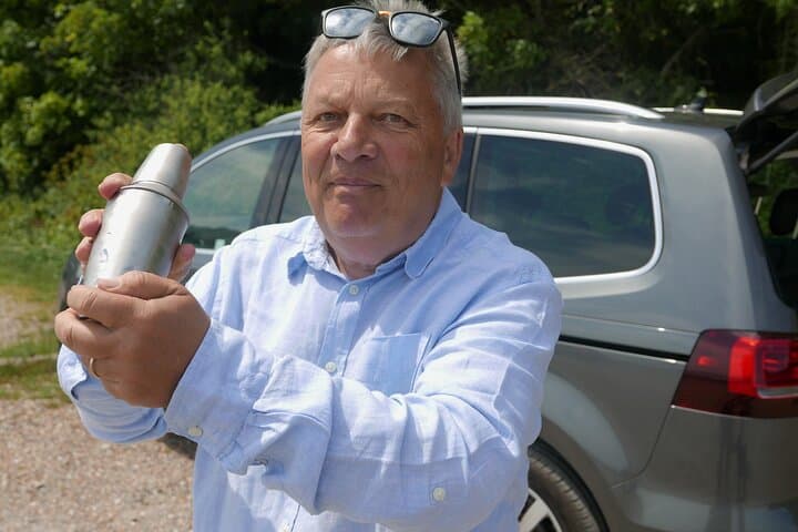 Making a dry vodkatini, shaken not stirred!