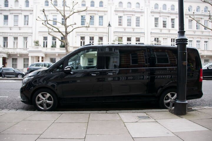 Private London Departure Transfer - Hotel / Accommodation to Airport