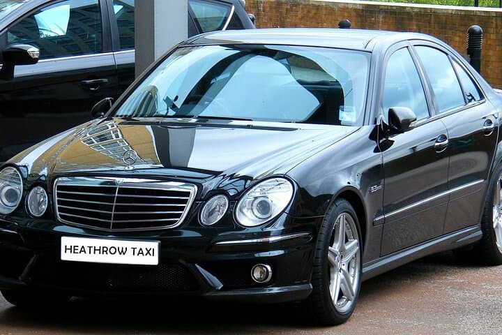 Central Edinburgh Hotels to Edinburgh Airport Transfers 1-3 pax