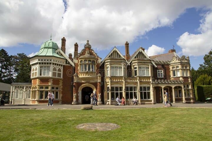 Private driver tours to Bletchley Park & RAF AIR FORCE MUSEUM