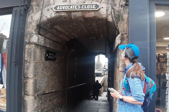 Historic Advocate's Close, looking down towards the Scott Monument