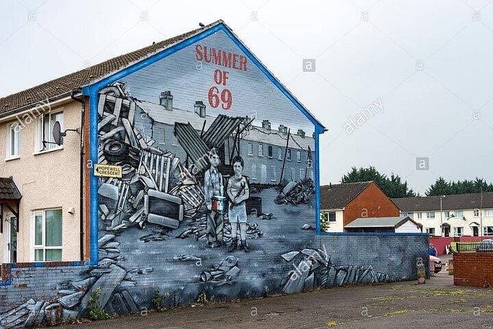 Belfast Political & Murals Tour